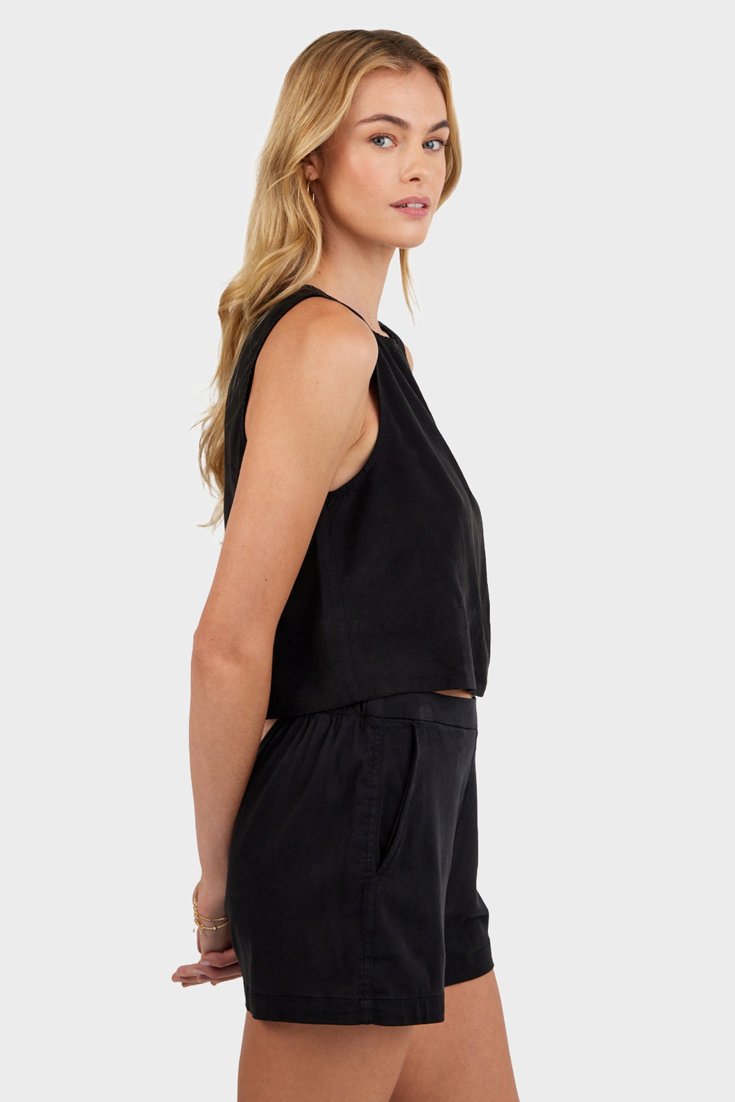 Bella Dahl Sleeveless Boat Neck Split Back