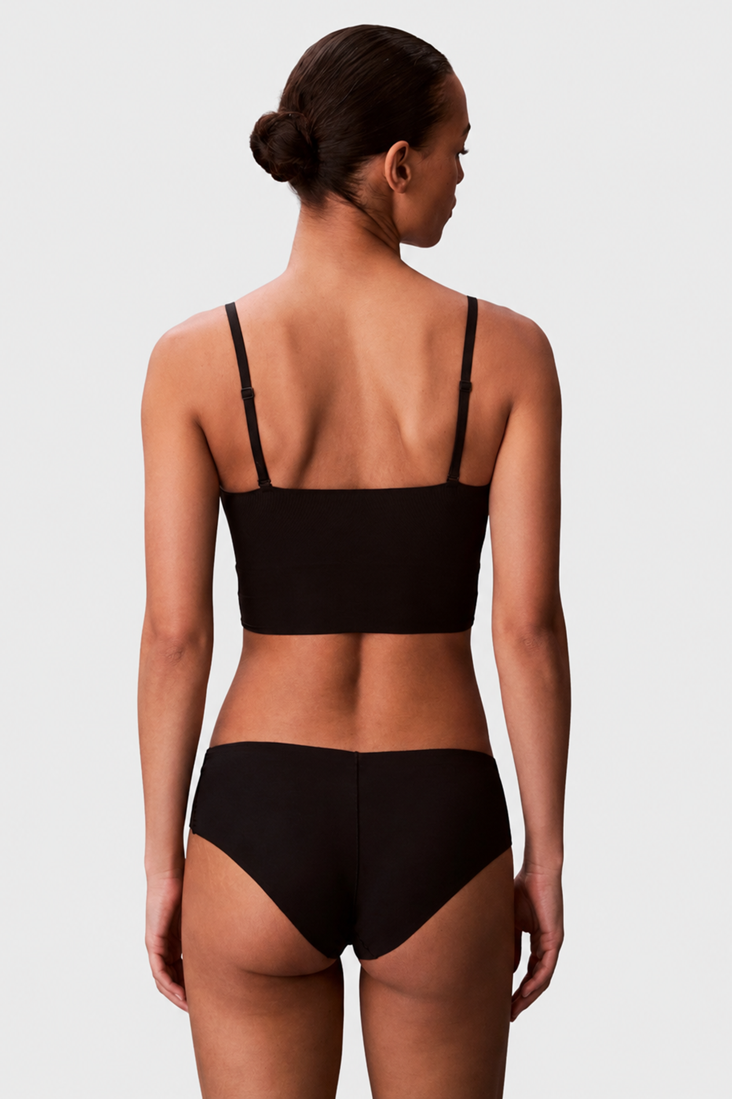 Calvin Klein Invisibles Longline Bandeau
