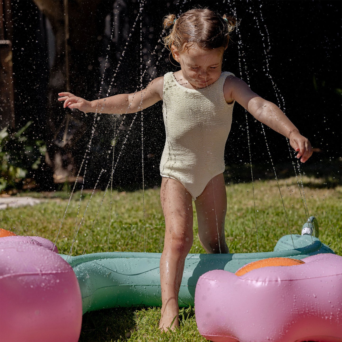 Sunnylife Inflatable Giant Sprinkler - Poppy The Peach Pink Flower