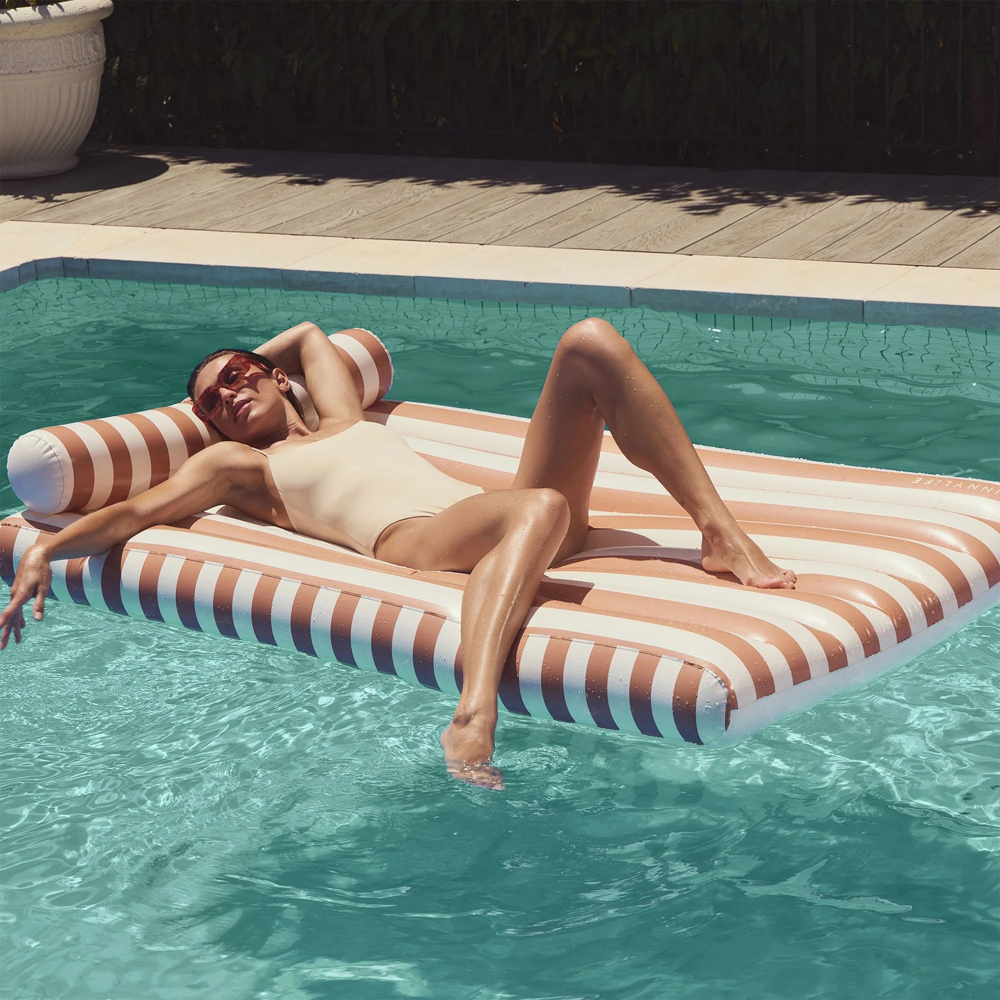 Sunnylife Luxe Lilo - Tierra Clay Stripe