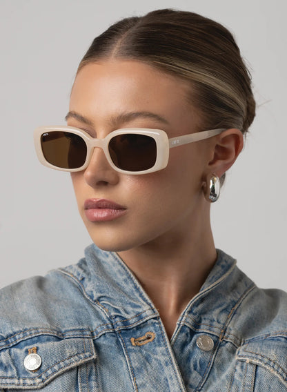 Otra Eyewear Daisy sunglasses