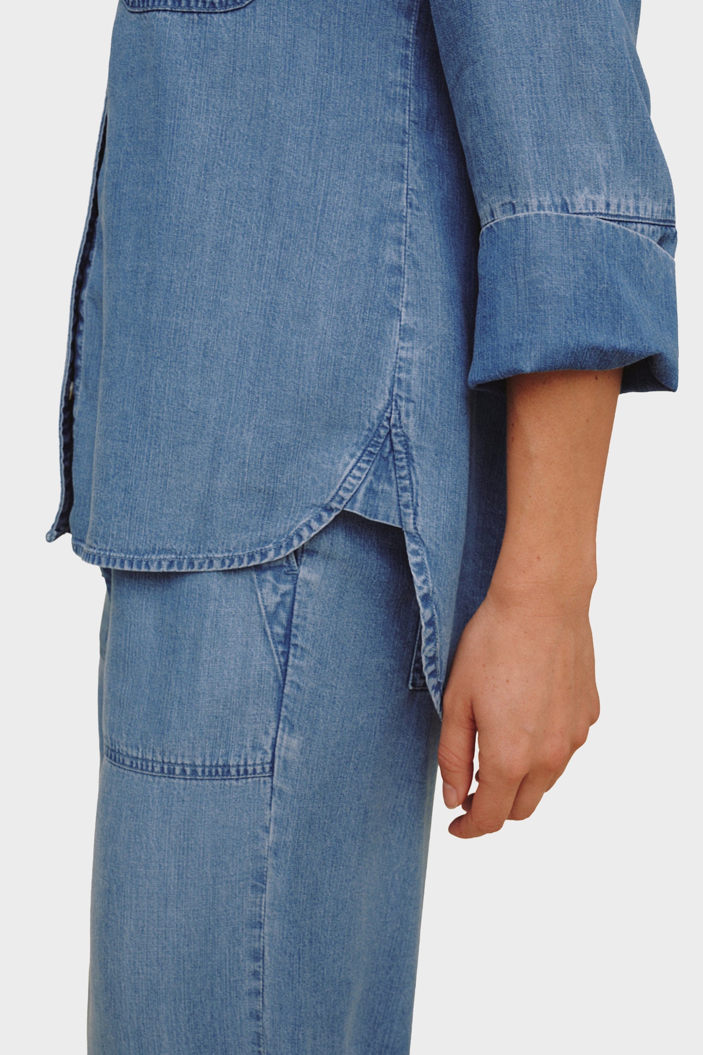 Bella Dahl Shirt Tail Button Down