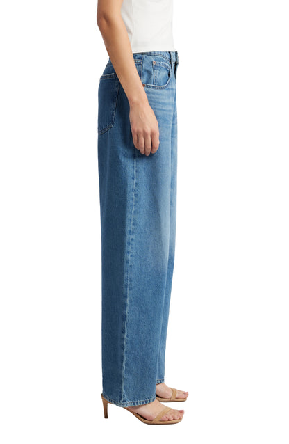 FRAME Low Slung Barrel Jeans - Caramia